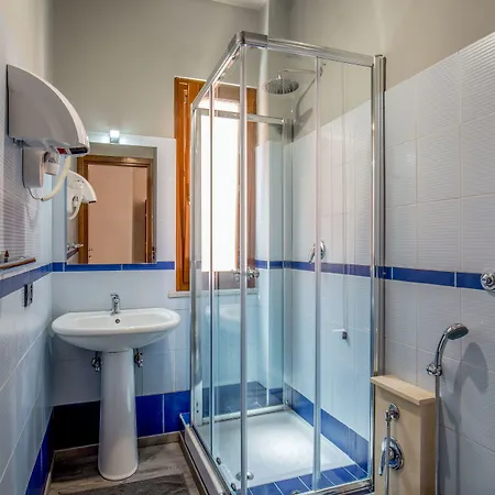 شباب فري * روما