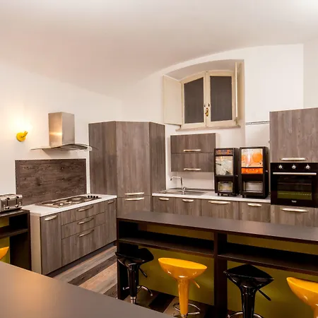 بيت شباب شباب فري