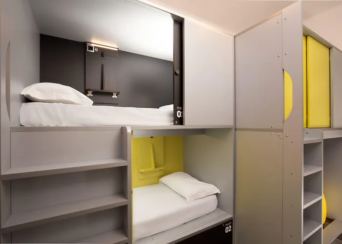 Free Hostel *